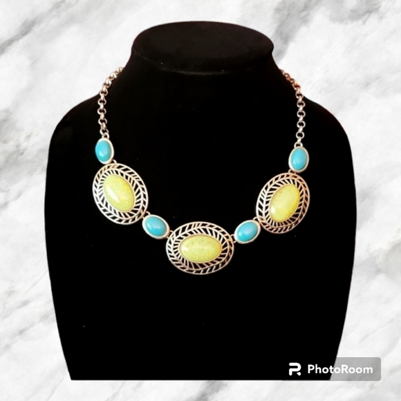 LIZ Claiborne Necklace - Picture 1 of 6